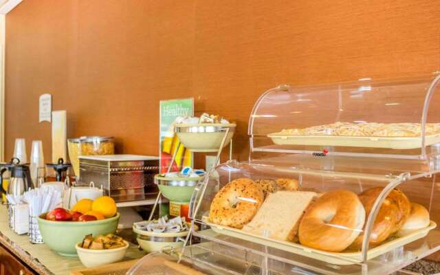 Quality Inn Waterbury East