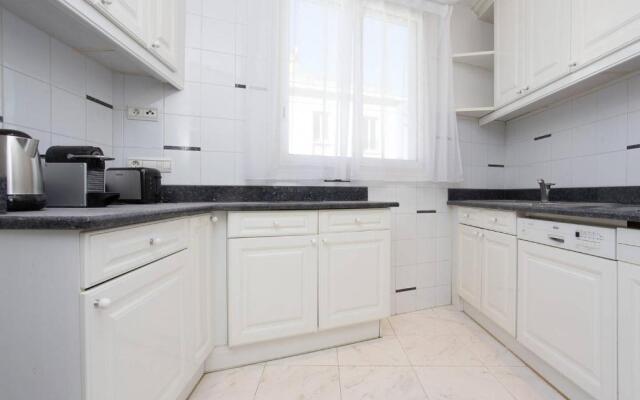 Mariott Area: Sunny 2 Beds /2 Baths