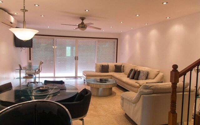 HBK Villa Rentals at Jolly Harbour