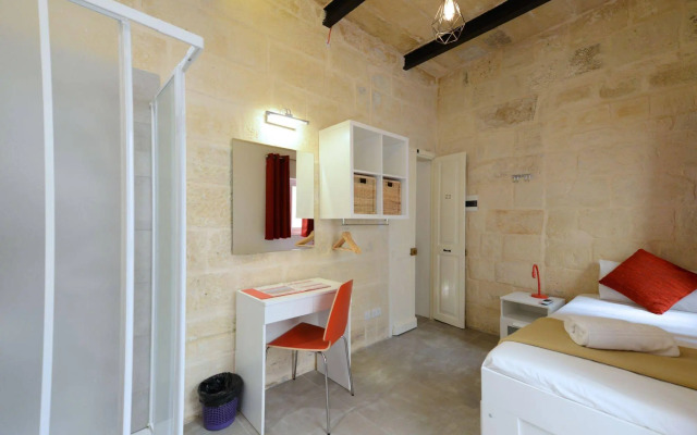 VBL Hostel – Adults only