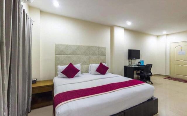 Hotel At Home Suites