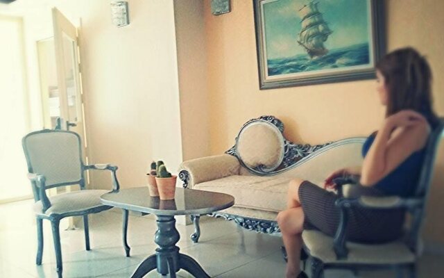 Oasis Hotel
