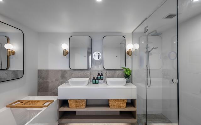 Crowne Plaza Sydney Coogee Beach by IHG
