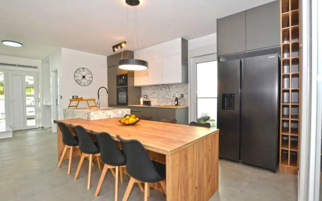 Refined and Inviting Villa in Kanfanar