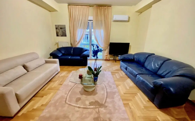 Chic Elegant New Apartment - Kolonaki