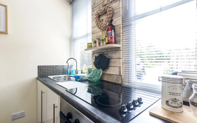Holey Moley Lodge - 2 Bedroom