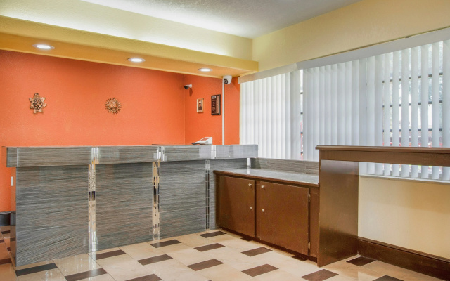 OYO Superior Budget Inn Bartow