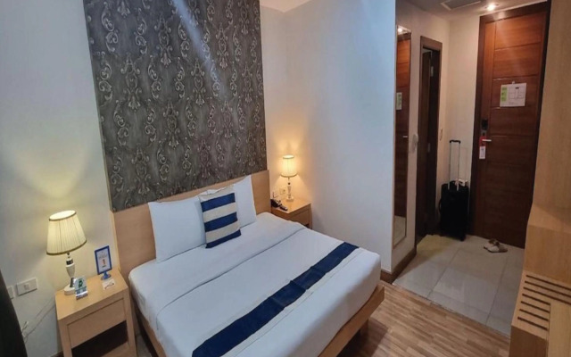 iCheck inn Central Patong