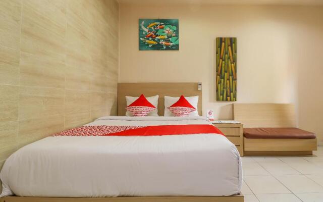 OYO 2581 Ketut Smile