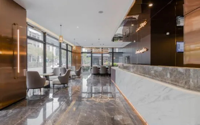Homeinn Plus Hotel (Shanghai Pujiang  Lianhang Road Subway Station Renji Hospital South campus)