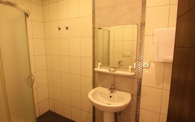 Stars Home Suites Hotel
