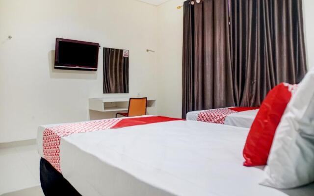 OYO 90394 Guest House Sentosa