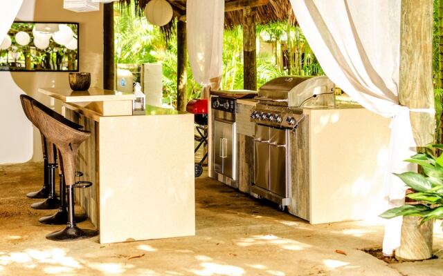 The Wonderkoi House A Magical Japanese Koi Garden