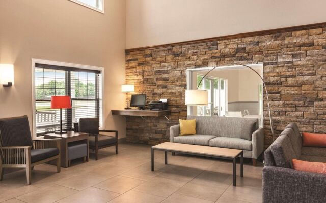 Country Inn & Suites By Carlson, Buffalo, MN