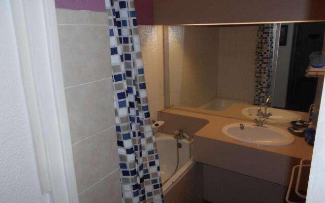 Appartement Port Camargue, 2 pièces, 4 personnes - FR-1-250-206