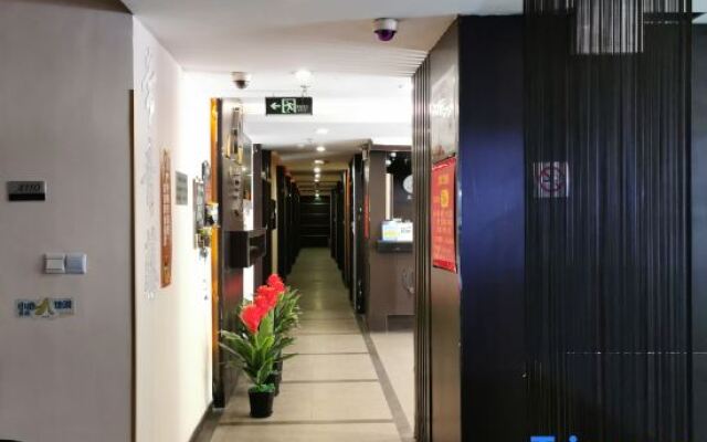 Rentai bussiness Hotel