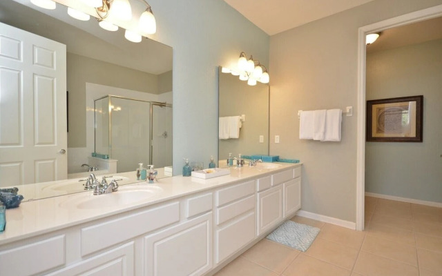 Peaceful Cay Deluxe 3 Bedroom Condo by Redawning