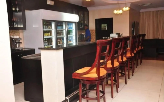 Golden Tulip Owu Crown Ibadan