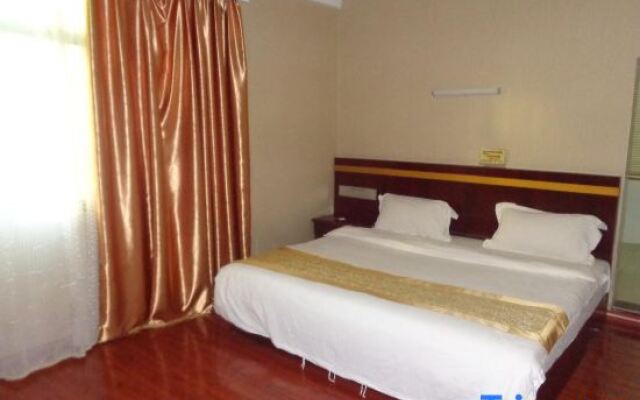 Xishuangbanna Qunyi Business Hotel