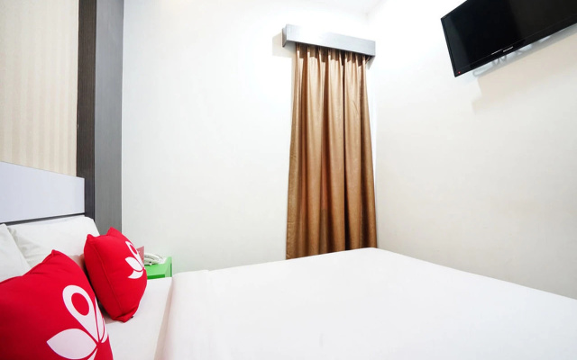 ZEN Rooms Near Mitra Raya – Guest Rooms – Batam