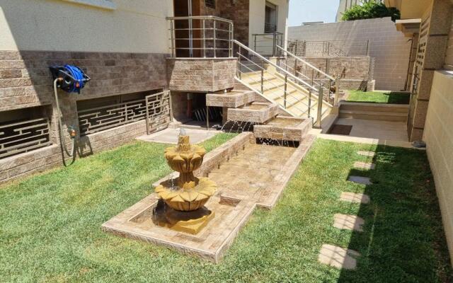Luxury 9-bed Villa, Pool,Gym,Spa,Cinema,Games Room