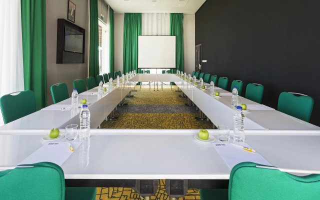 Park Inn by Radisson Hotel & Residence Duqm