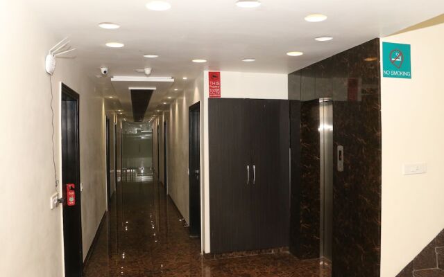 OYO 1075 Hotel City Home
