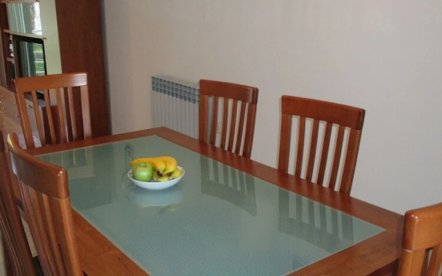 Lemon Tree Apartments