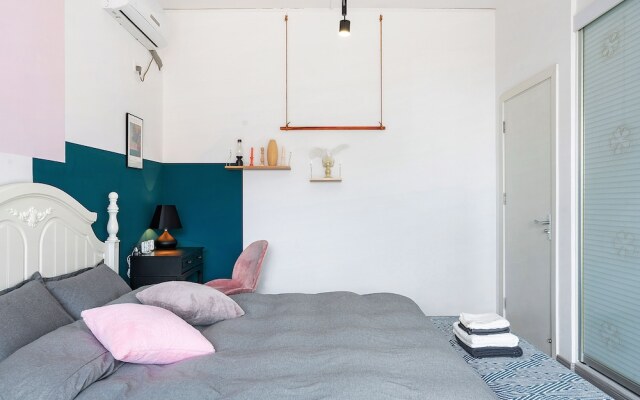 Qing Apartment Mosaic Mansion