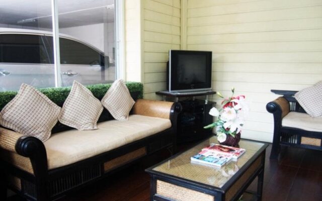 @Home Executive Apartment