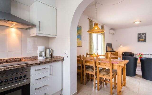 Detached villa with private swimming pool in Pedreguer