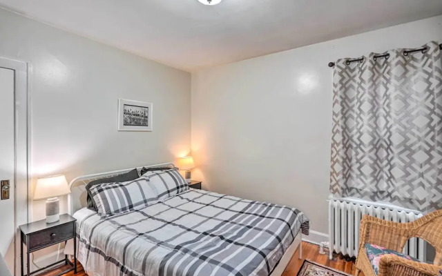 Charming Albany Retreat ~ 3 Mi to Downtown!