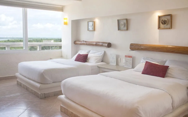 Rodero by Solymar Beachfront Condos in Hotel Zone