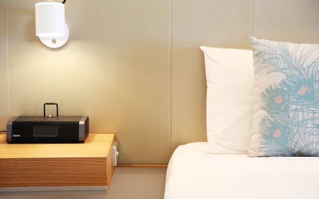 Mangrove Hotel
