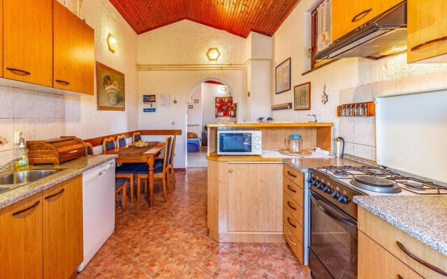 Amazing Home in Pula With Wifi and 2 Bedrooms