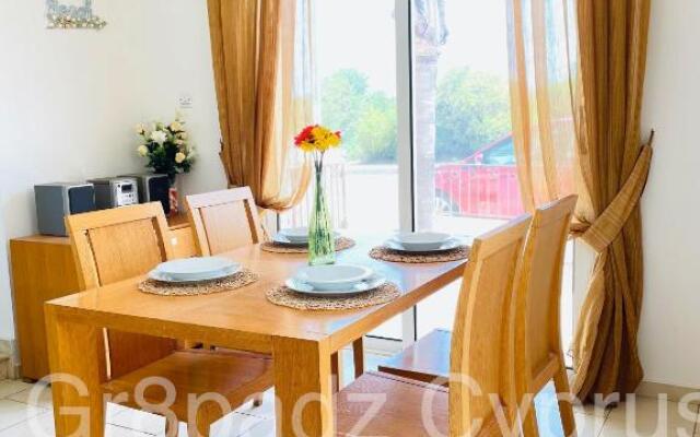 Gr8padz Villa Artemis