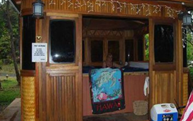 The Artist Cottage - Bed And Breakfast - Cottages_and_Houses in Volcano - Photo 5