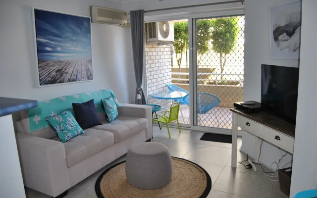 Budds Beach Apartments