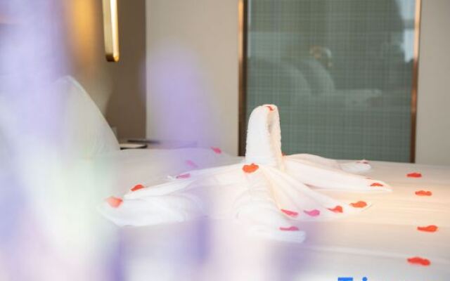 Lavande Hotel (WeiFang Zhucheng Dinosaur Park Bus Station Branch )