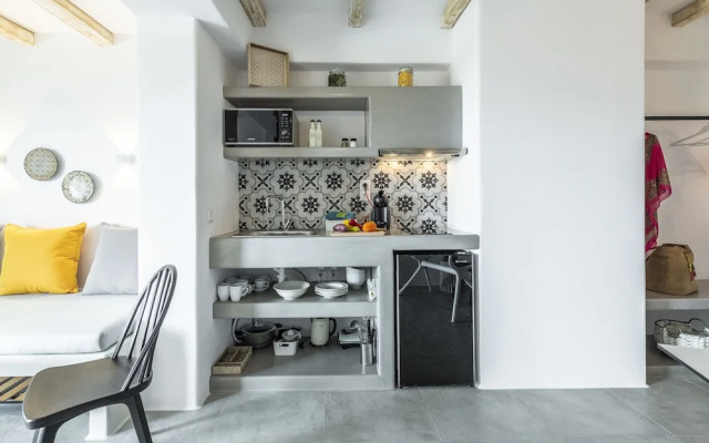 Aelia Suites Milos