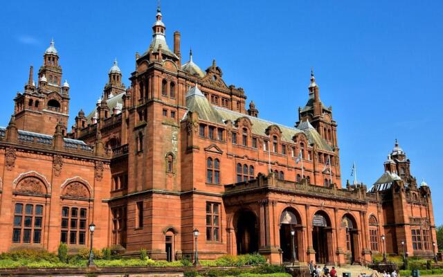 The Perfect City Break, Glasgow Harbour