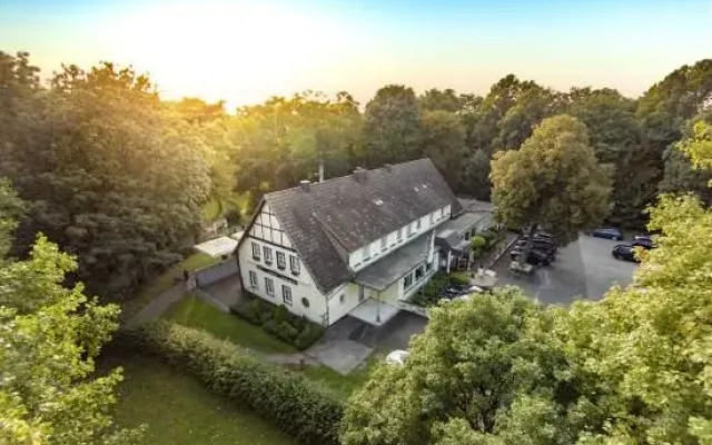 Wiener Hof Parkhotel