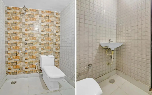 Hotel Larissa by OYO Rooms