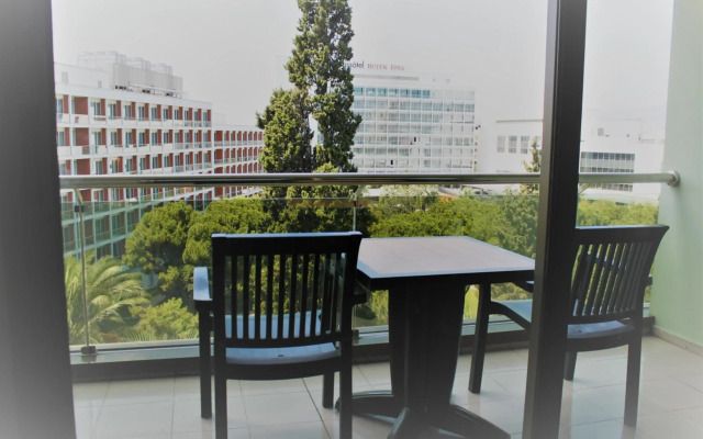 Karaca Otel