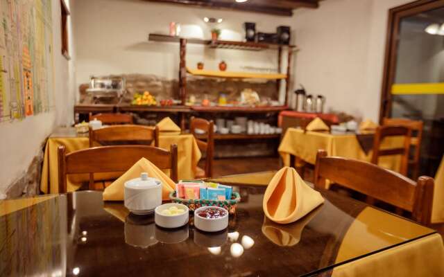 Inkas Stone Boutique.