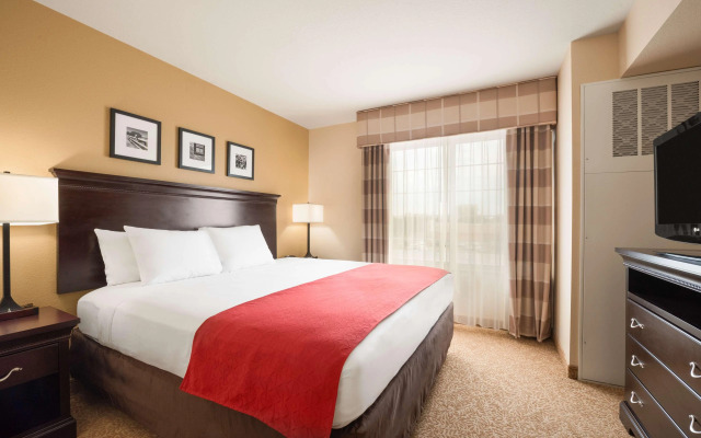 Country Inn & Suites by Radisson, Minot, ND