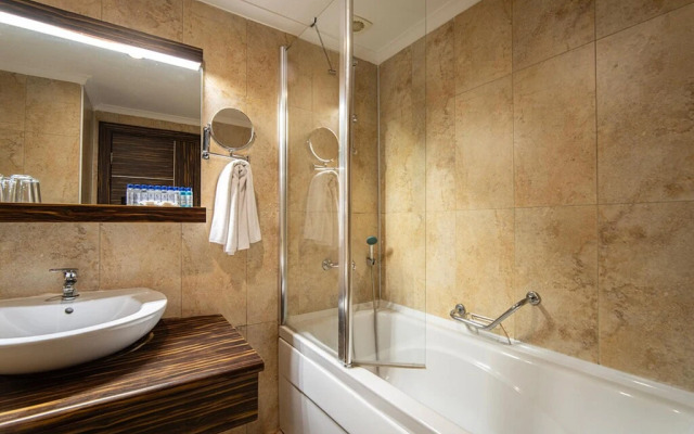 Sunny Hill Alya Hotel