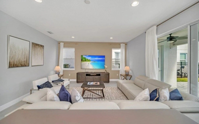 7673fair 5 Bedroom Villa by Redawning