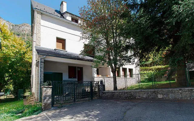 Apartamentos Sallent-Escarrilla 3000