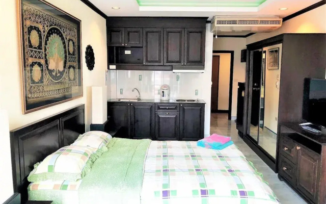 15th Floor Sea View Apartment - Sleeps 2